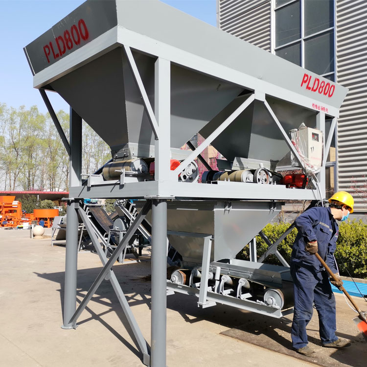 Brick And Concrete Making Machine QTJ4-18 Interlock Brick Paver Making Machine Price(图4)